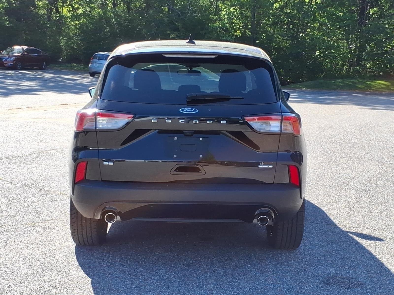 Used 2021 Agate Black Metallic Ford SE Hybrid image 8