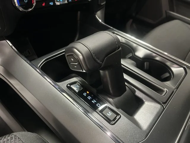 New 2026 Oxford White Ford XLT image 21