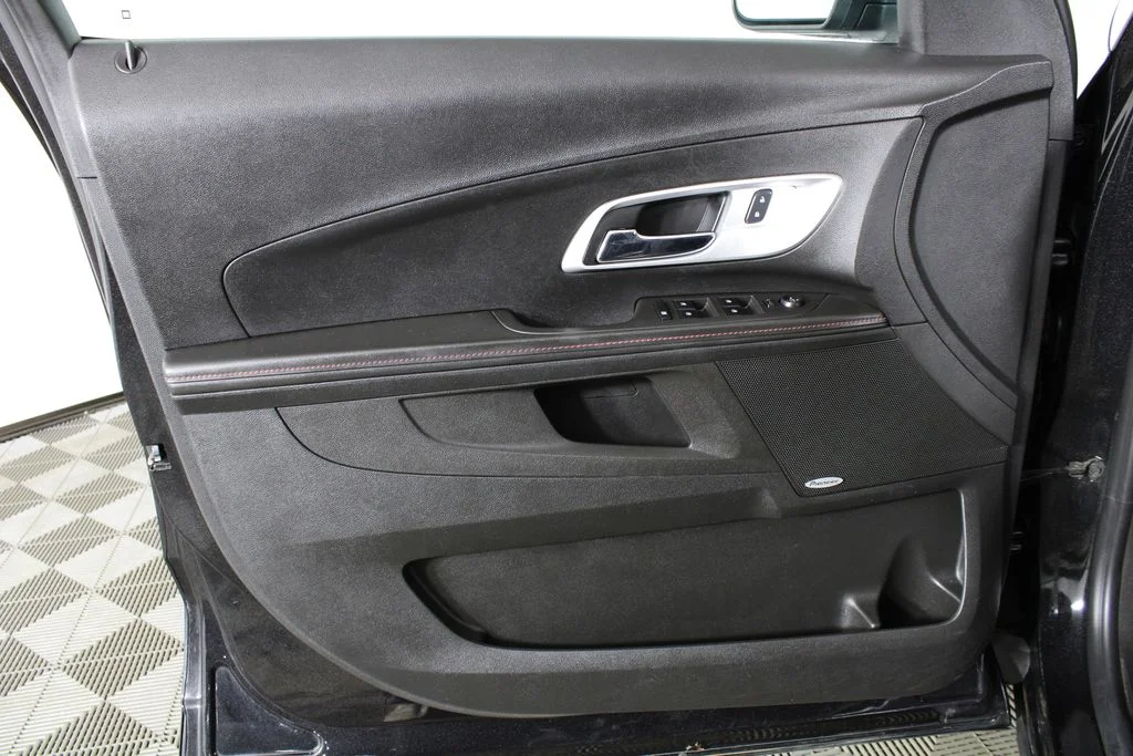 Used 2015 Black Chevrolet LT image 11