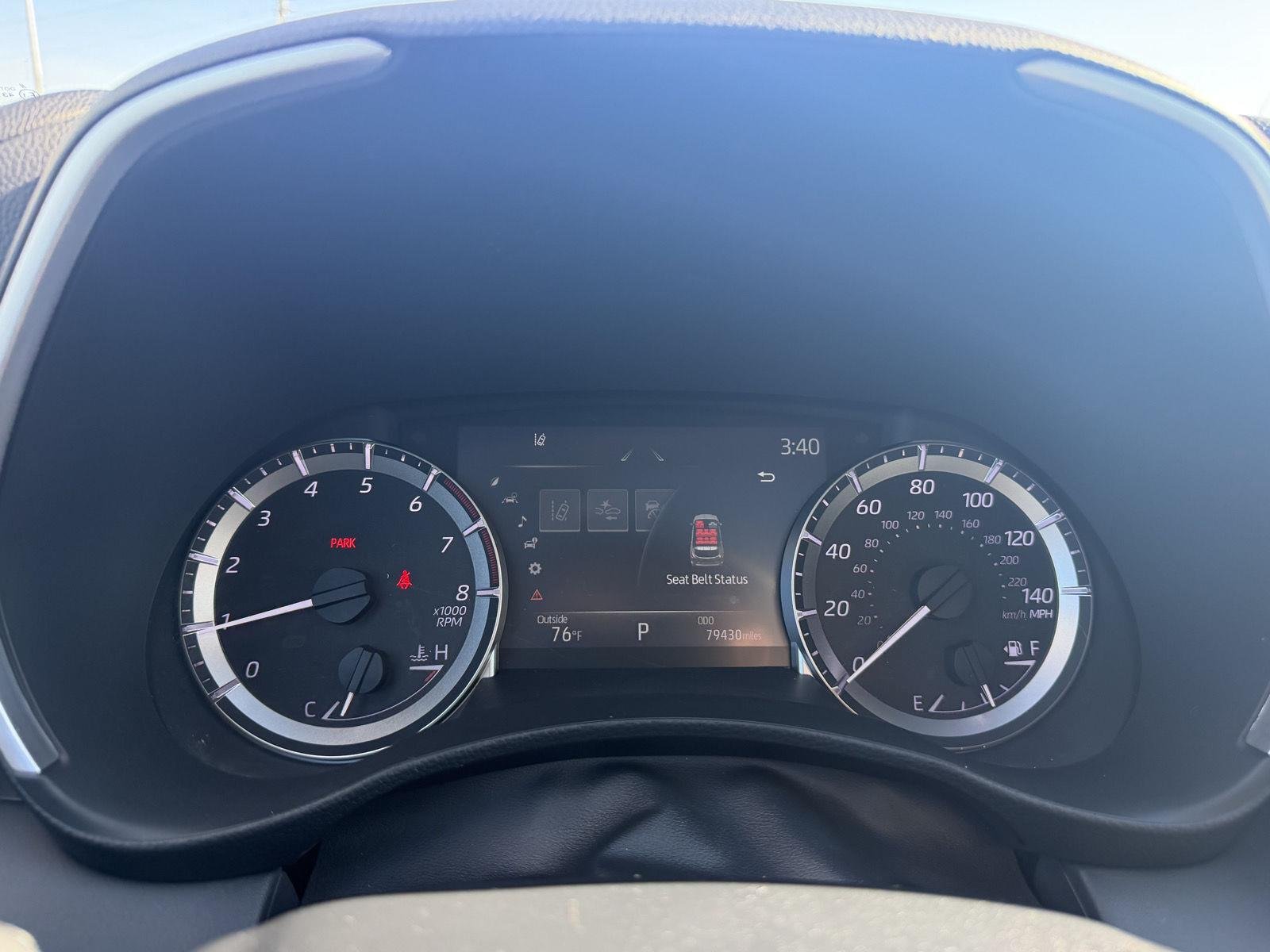 Used 2023 Wind Chill Pearl Toyota XLE image 27