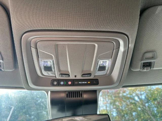 Used 2025 White Chevrolet LT image 42