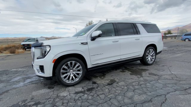 Certified Used 2023 WHITE FROST TRICOAT GMC Denali image 4