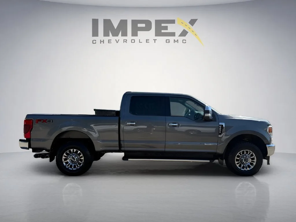 Used 2021  Ford XL image 7