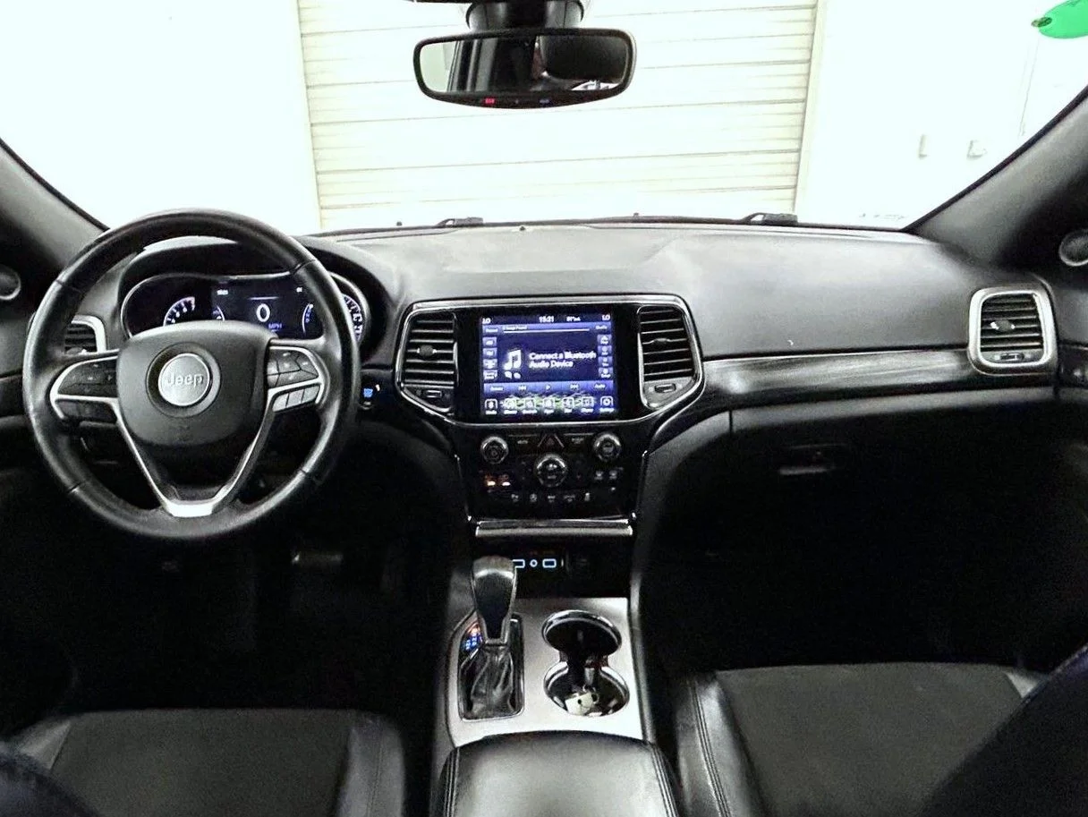Used 2019 Black Jeep Altitude image 13