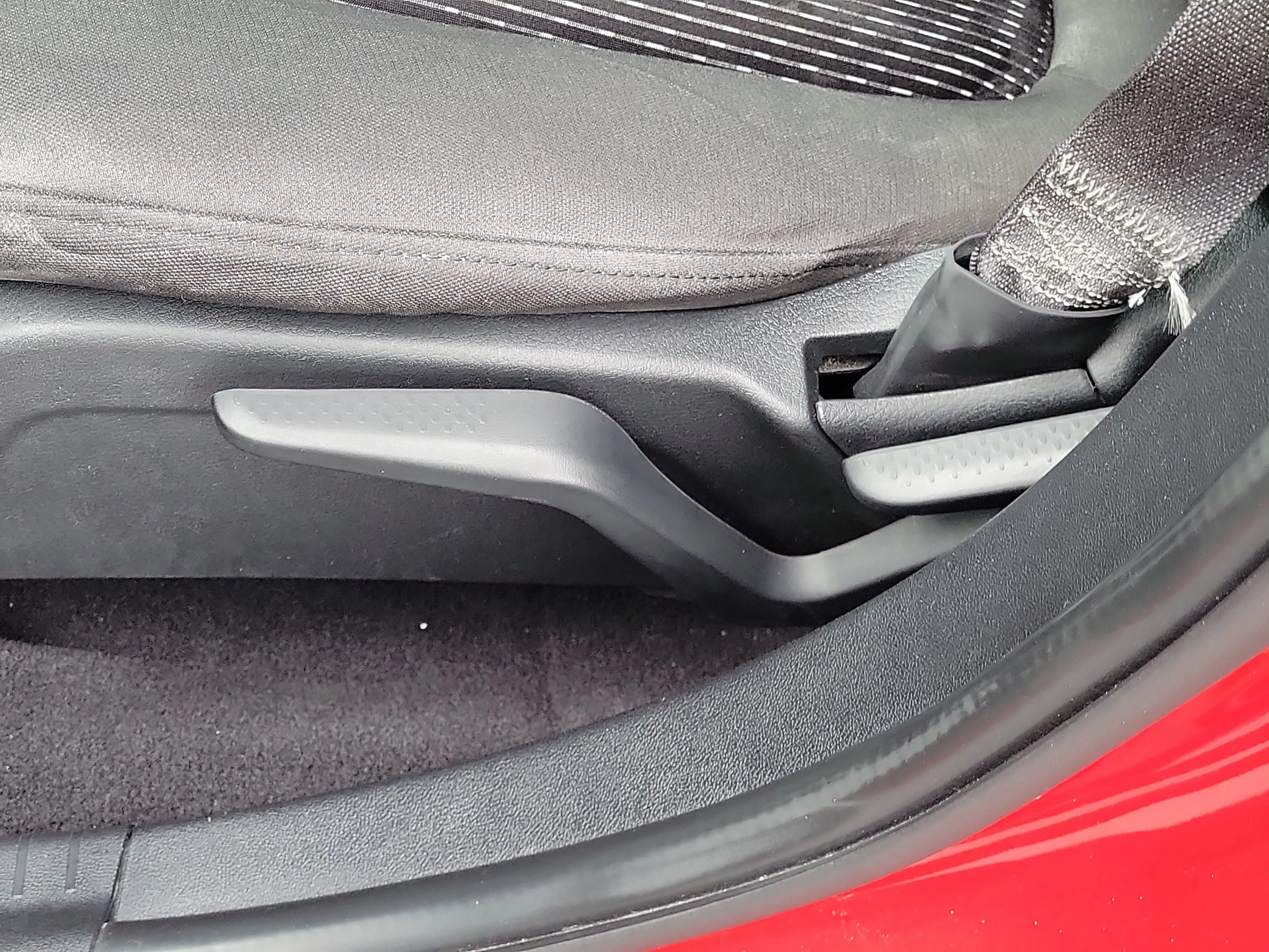 Used 2018 Red Line Dodge SE image 17