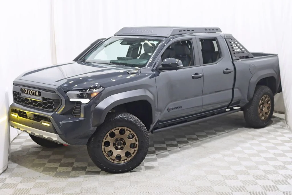 2025 Toyota Tacoma Hybrid Trailhunter