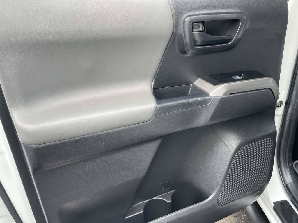 Used 2023 White Toyota SR5 image 11