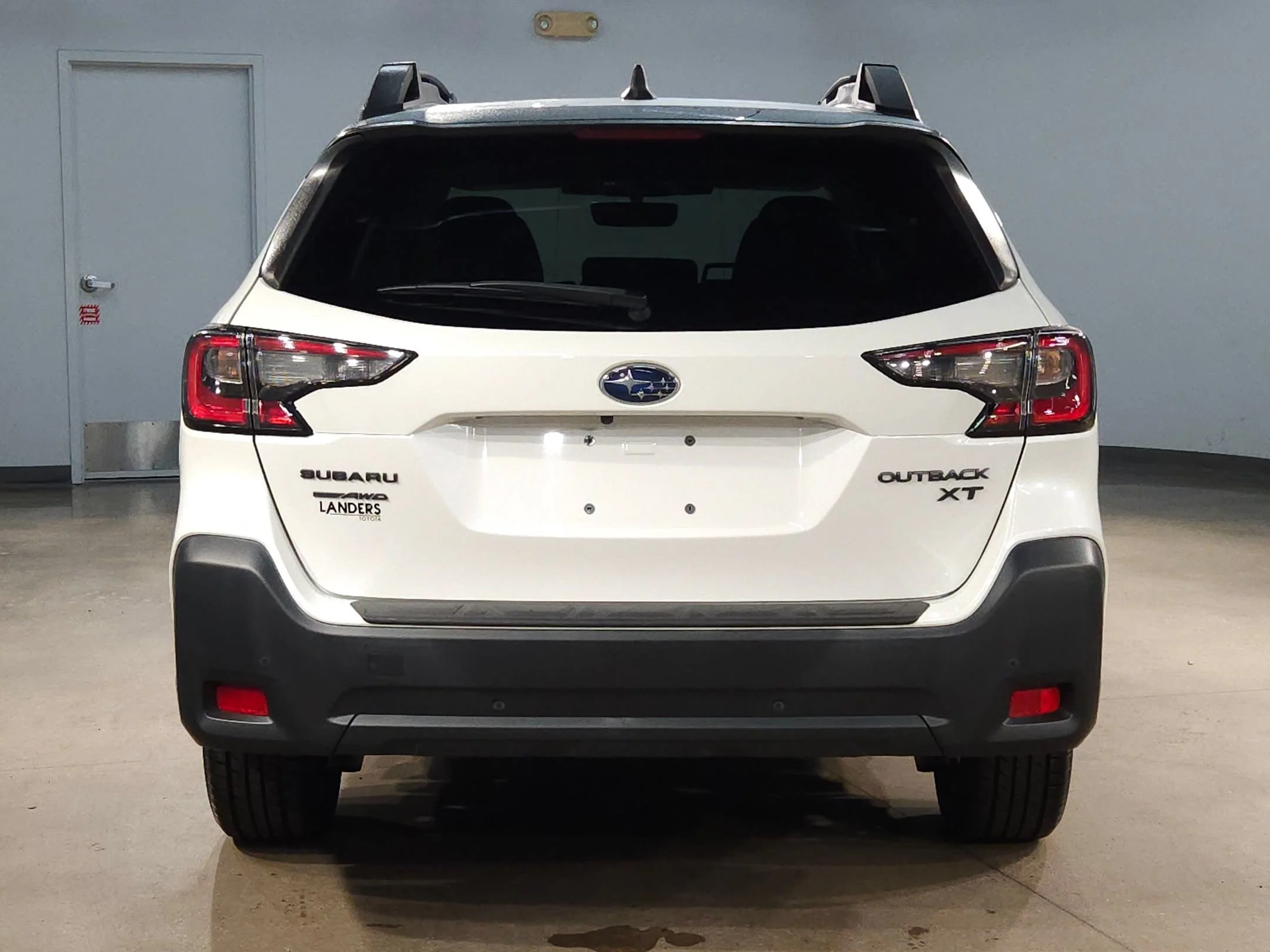 Used 2024 Crystal White Pearl Subaru Onyx Edition XT image 6