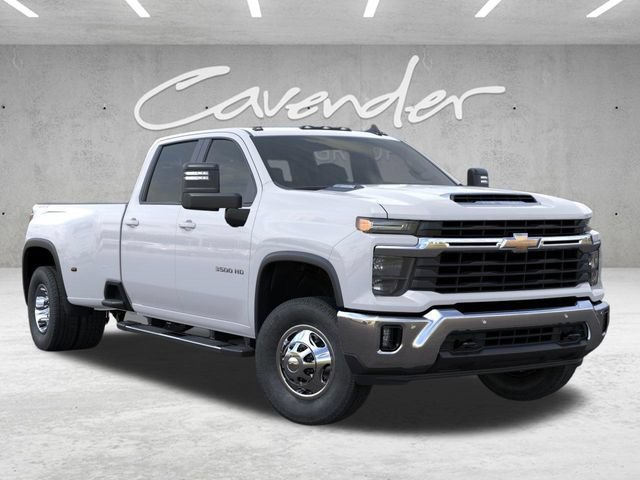 New 2026 Summit White Chevrolet LT DRW image 7