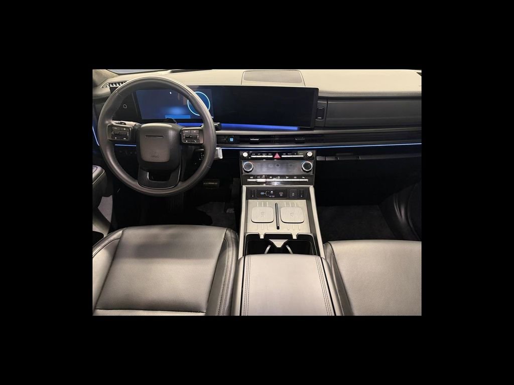 Used 2025 Gray Hyundai Calligraphy image 13