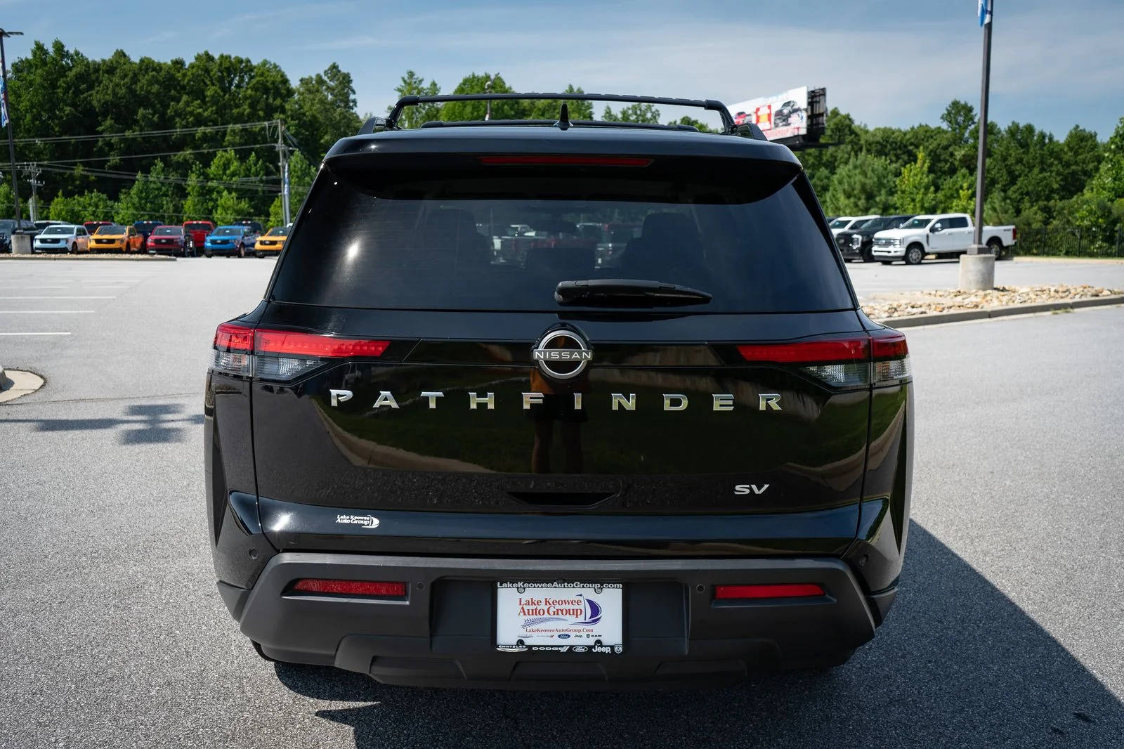 Used 2022 Black Nissan SV image 8
