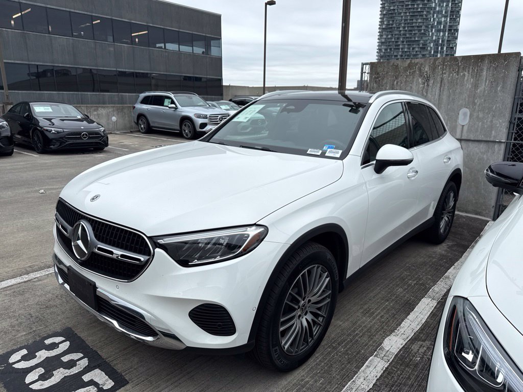 Certified Used 2026 Polar White Mercedes-Benz GLC 300 image 1