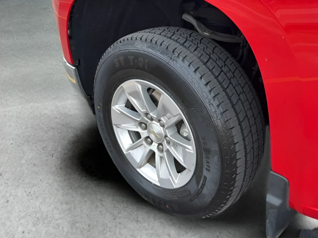 Used 2024 Red Chevrolet LT image 29