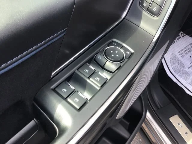 2025 Ford F-150 Platinum - Photo 11