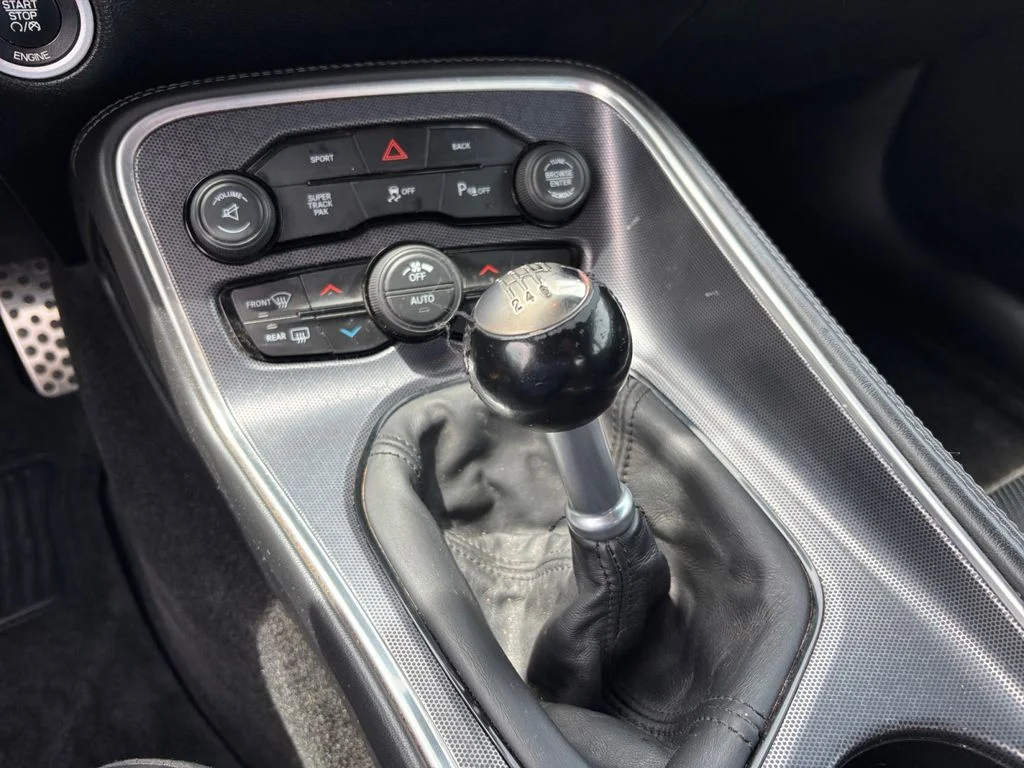 Used 2015 White Dodge R/T image 30