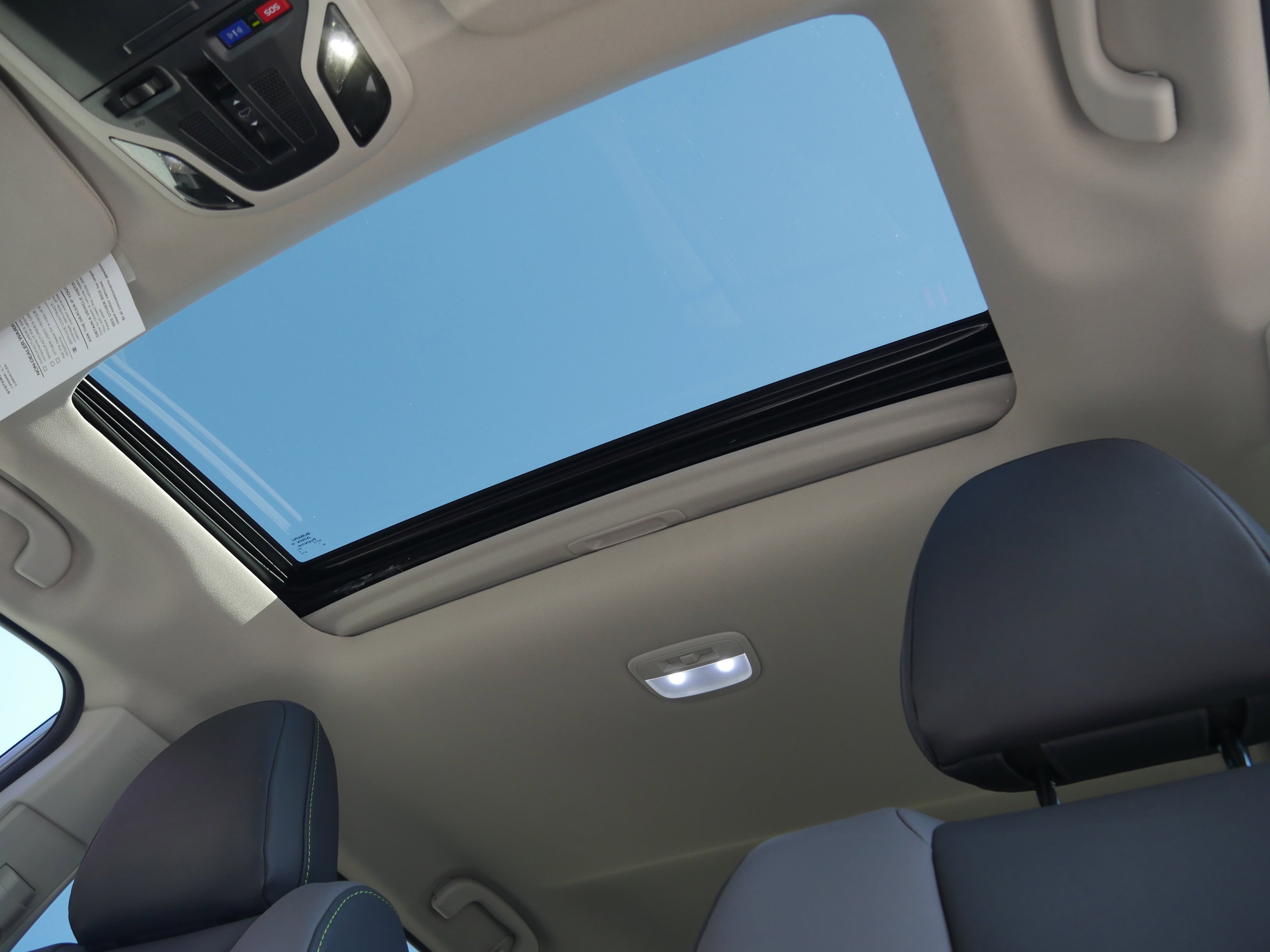 Used 2023 Ice Silver Metallic Subaru Onyx Edition XT image 5