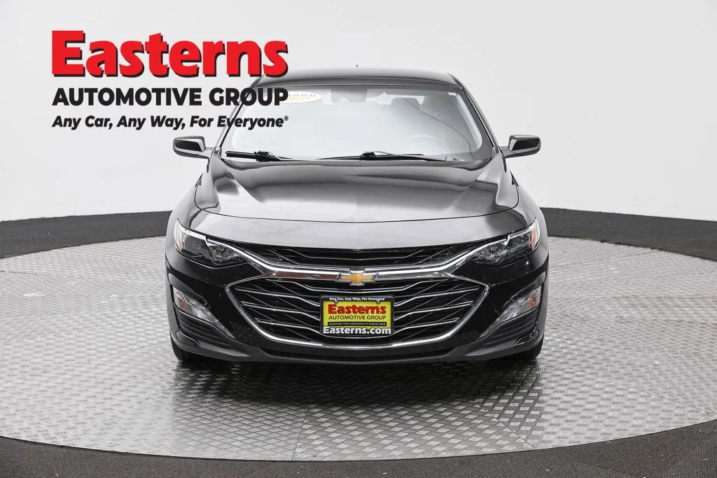 Used 2025 Black Chevrolet LT image 2