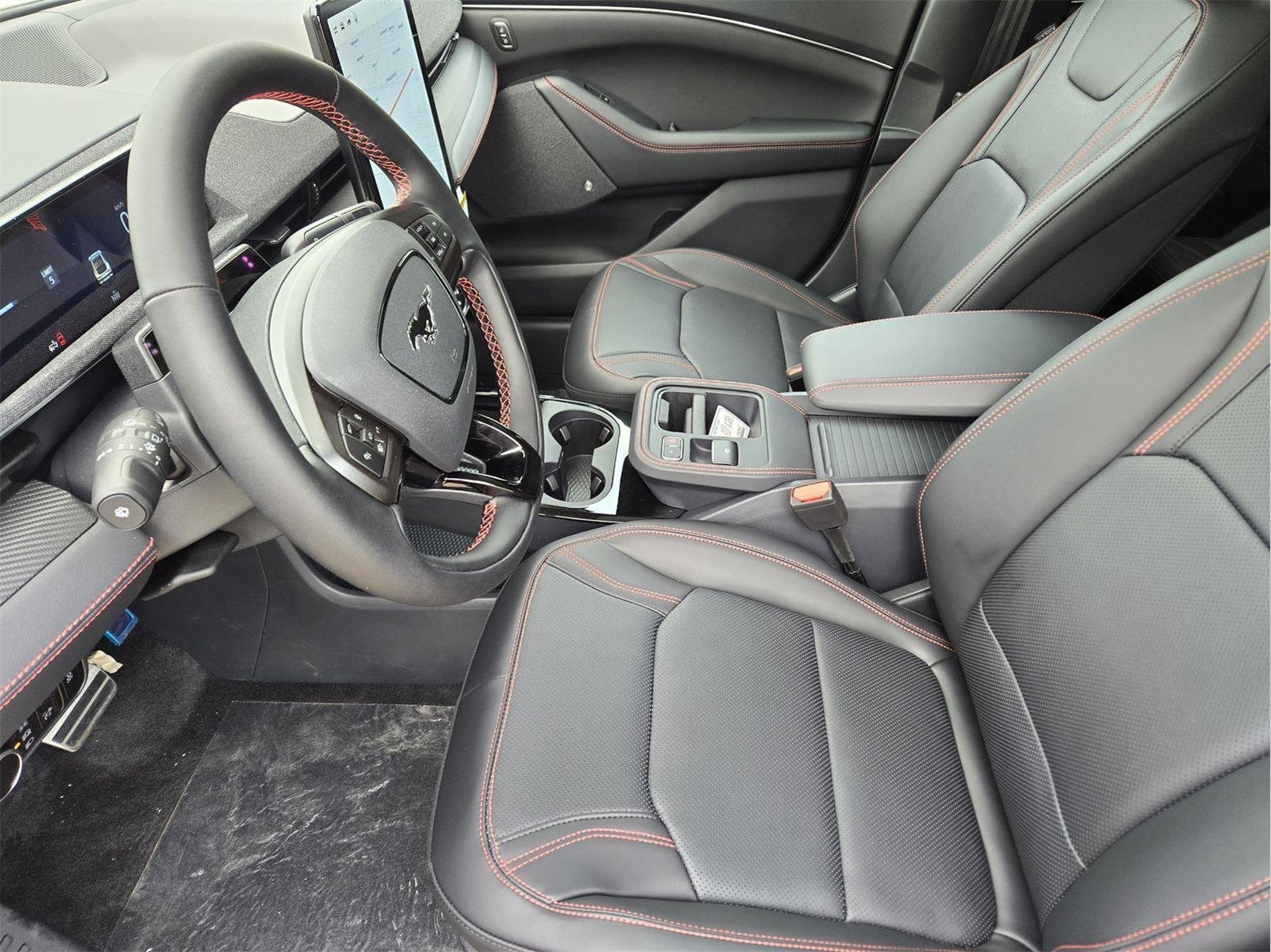 New 2026 Star White Metallic Tri-coat Ford Premium image 8