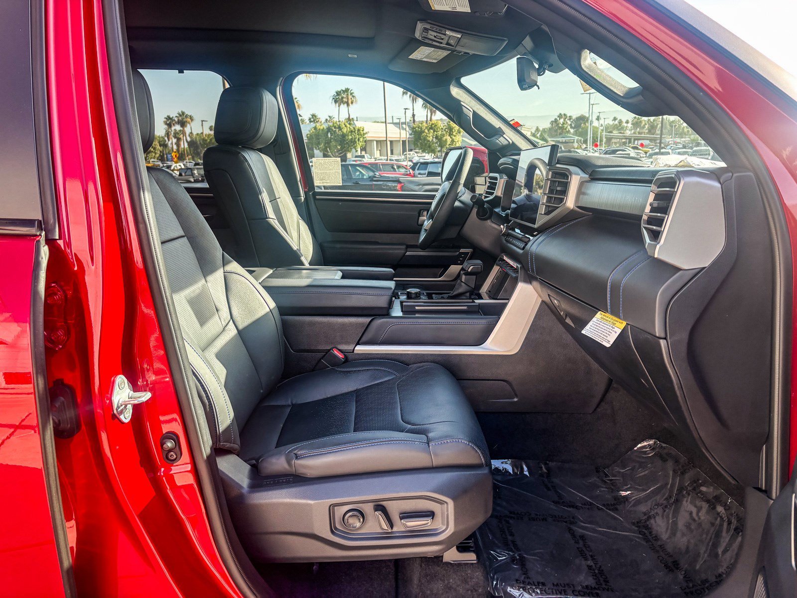 2026 Toyota Tundra Platinum - Photo 18