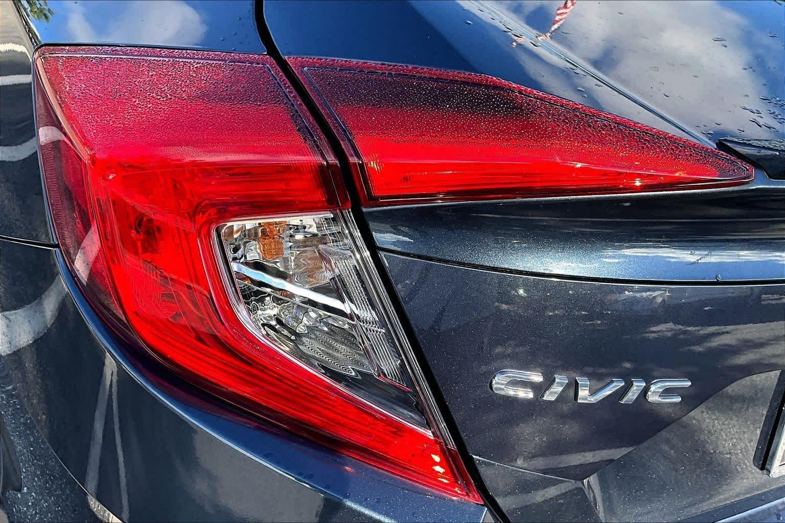 Certified Used 2017 Cosmic Blue Metallic Honda Touring image 29