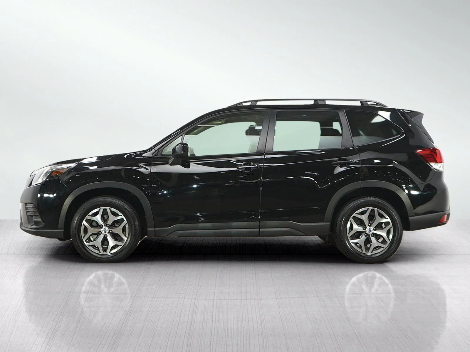 Used 2024 Subaru Forester Premium with VIN JF2SKADC3RH430876 for sale in Burnsville, Minnesota