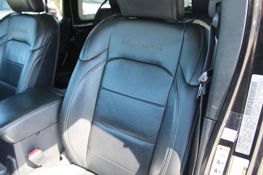 Used 2018 Black Jeep Unlimited Sahara image 16