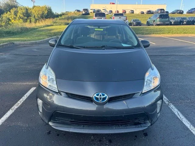 Used 2015 Gray Toyota Two image 8
