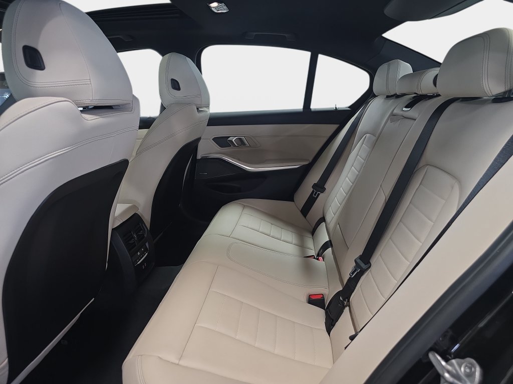 Certified Used 2025 Black Sapphire Metallic BMW M340i image 14