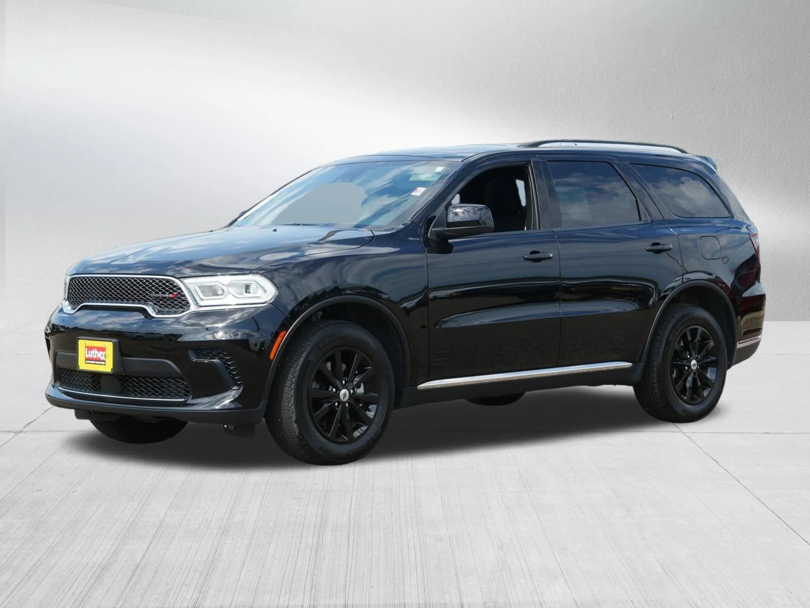Used 2024 DB Black Clearcoat Dodge SXT Plus image 3
