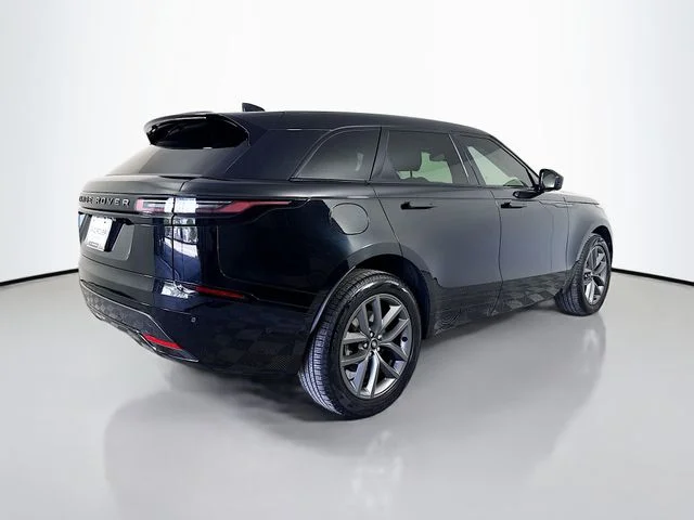 Certified Used 2026 Black Land Rover Dynamic SE image 5