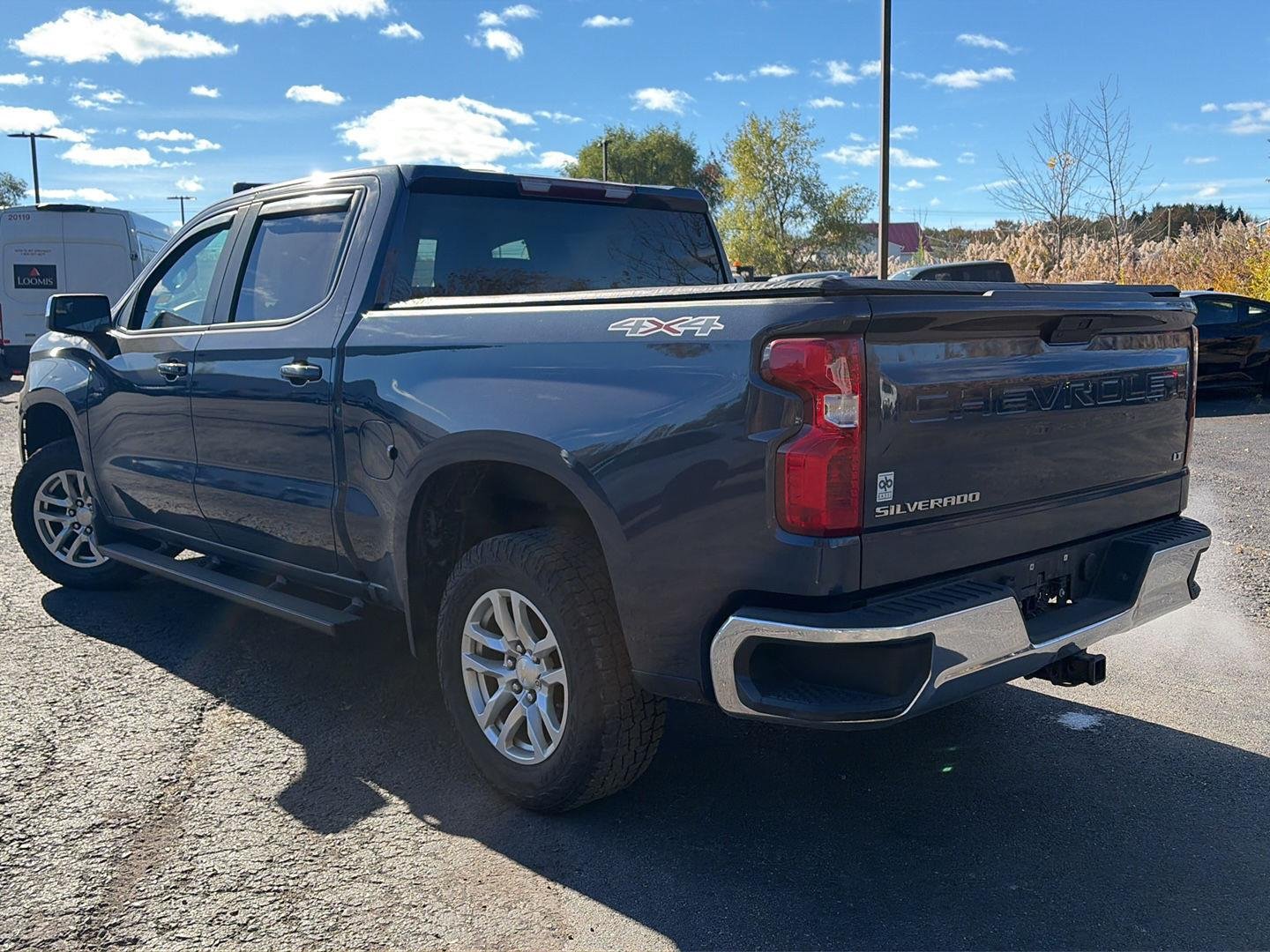 Used 2022 Northsky Blue Metallic Chevrolet LT image 3