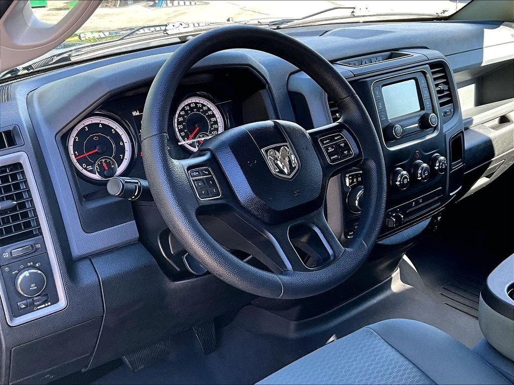 Used 2019 Granite Crystal Metallic Clearcoat Ram Express image 8