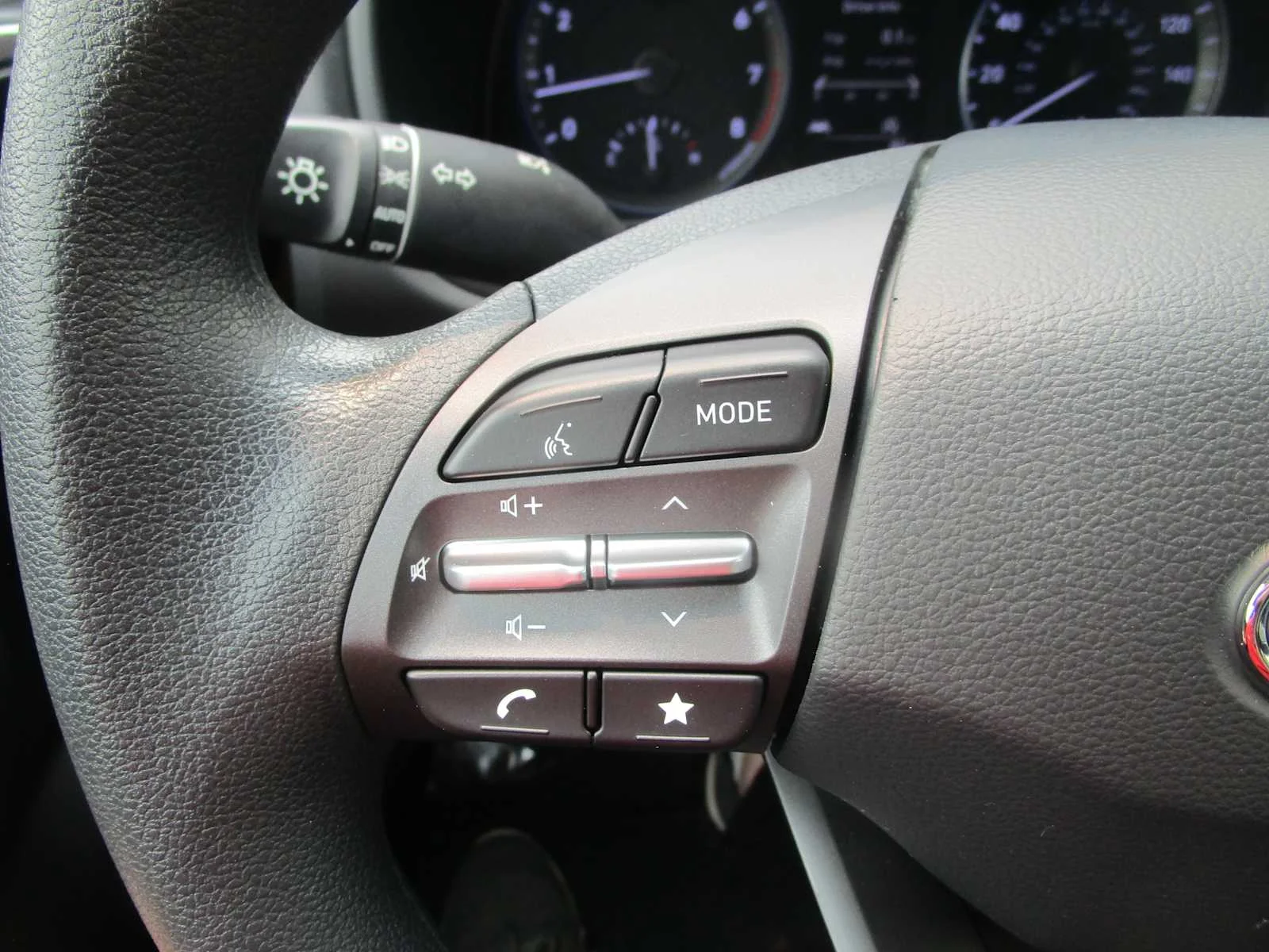 Used 2023 Cyber Silver Hyundai SEL image 30