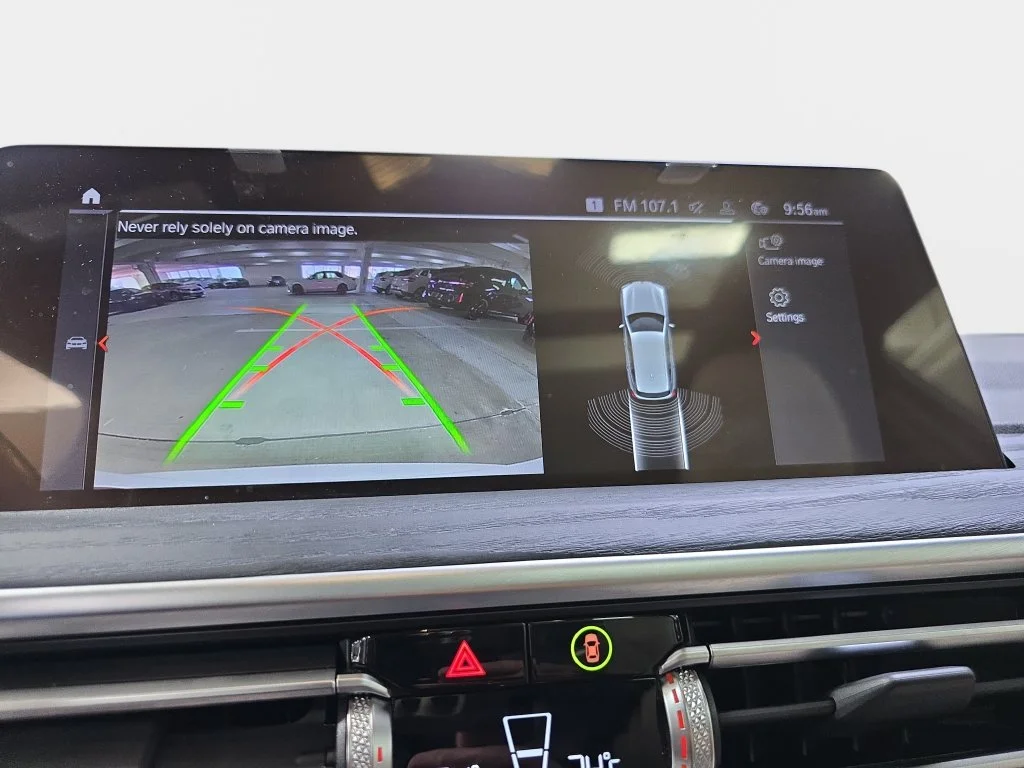 Used 2024 Alpine White BMW sDrive30i image 24