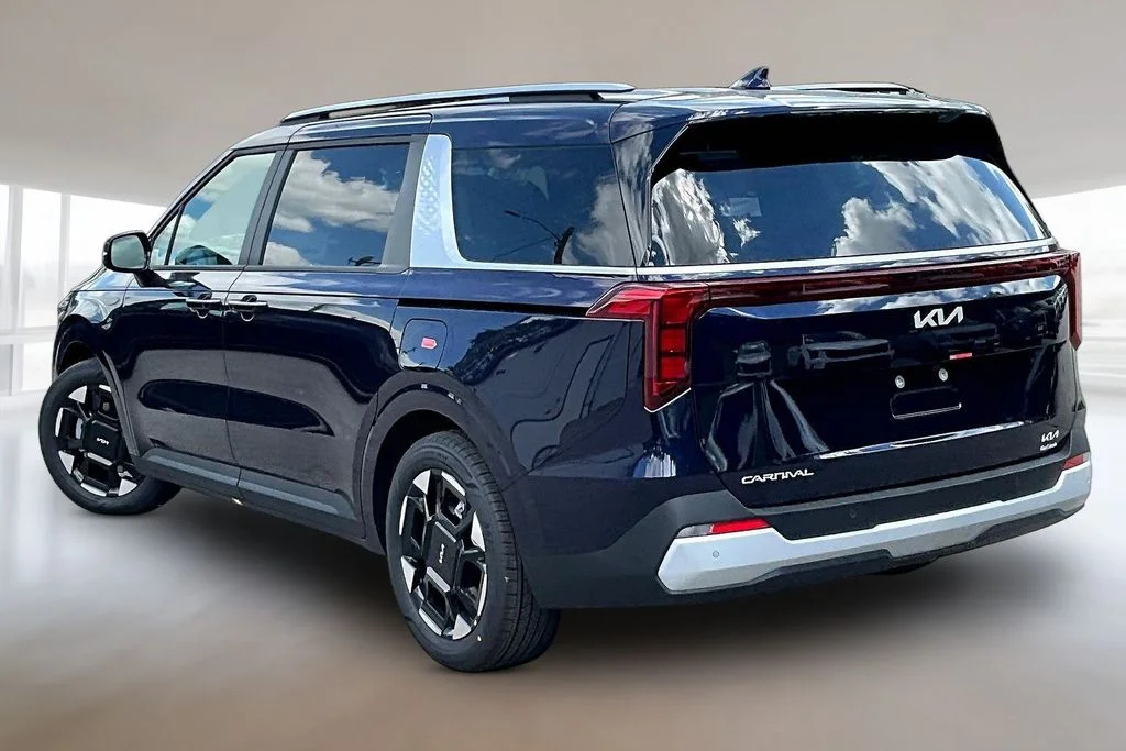New 2026 Deep Chroma Blue Kia EX image 3