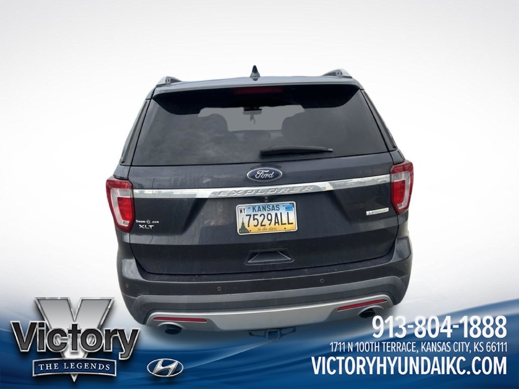 Used 2017  Ford XLT image 4