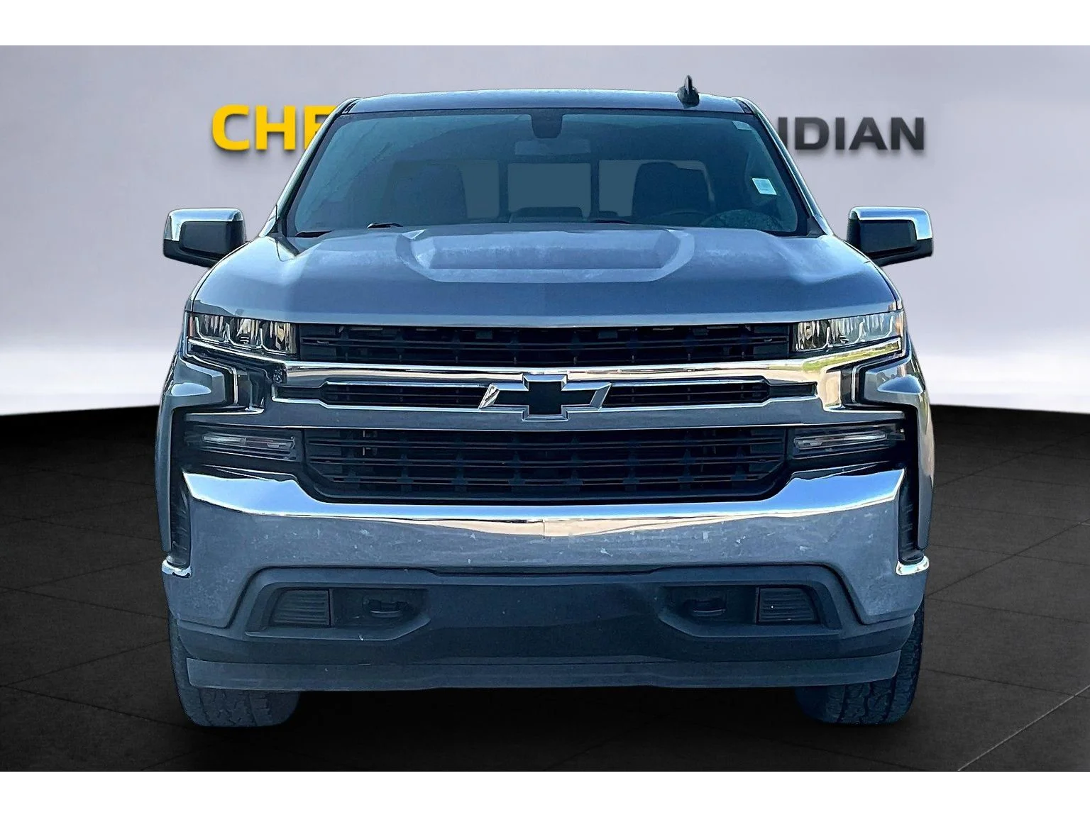 Used 2020 SATIN STEEL METALLIC Chevrolet LT image 3