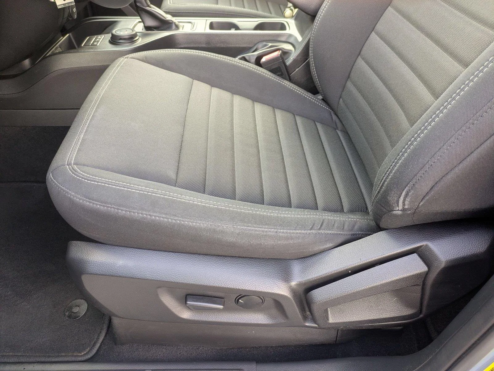 Used 2023 Azure Gray Metallic Tri-Coat Ford XLT image 15