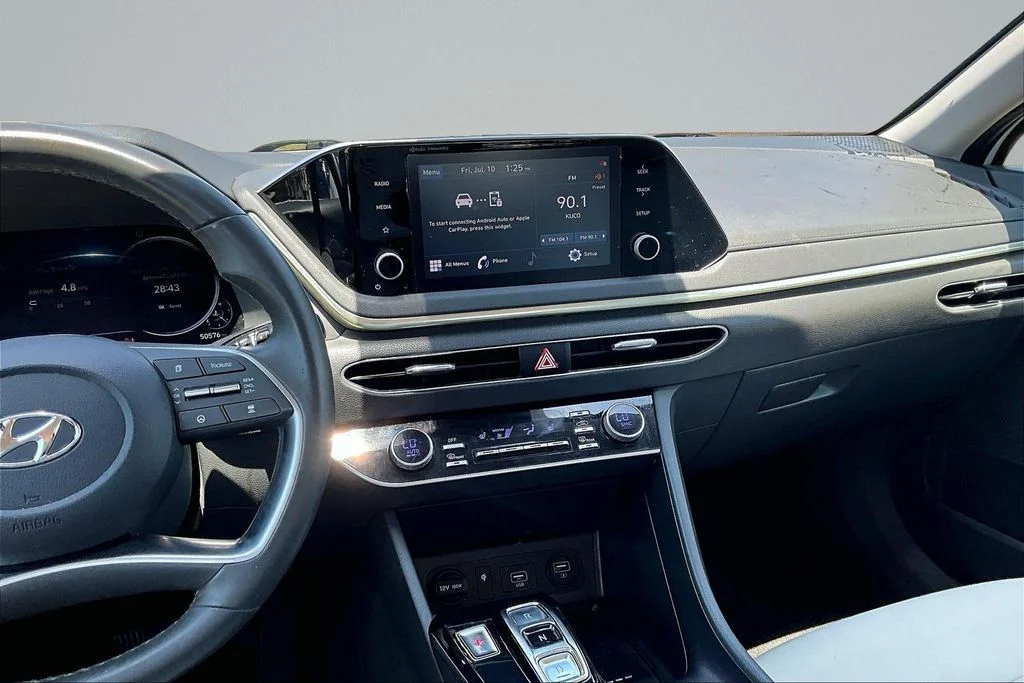 Used 2022 Gray Hyundai SEL image 6