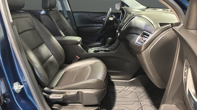 Used 2020 Pacific Blue Metallic Chevrolet LT image 24