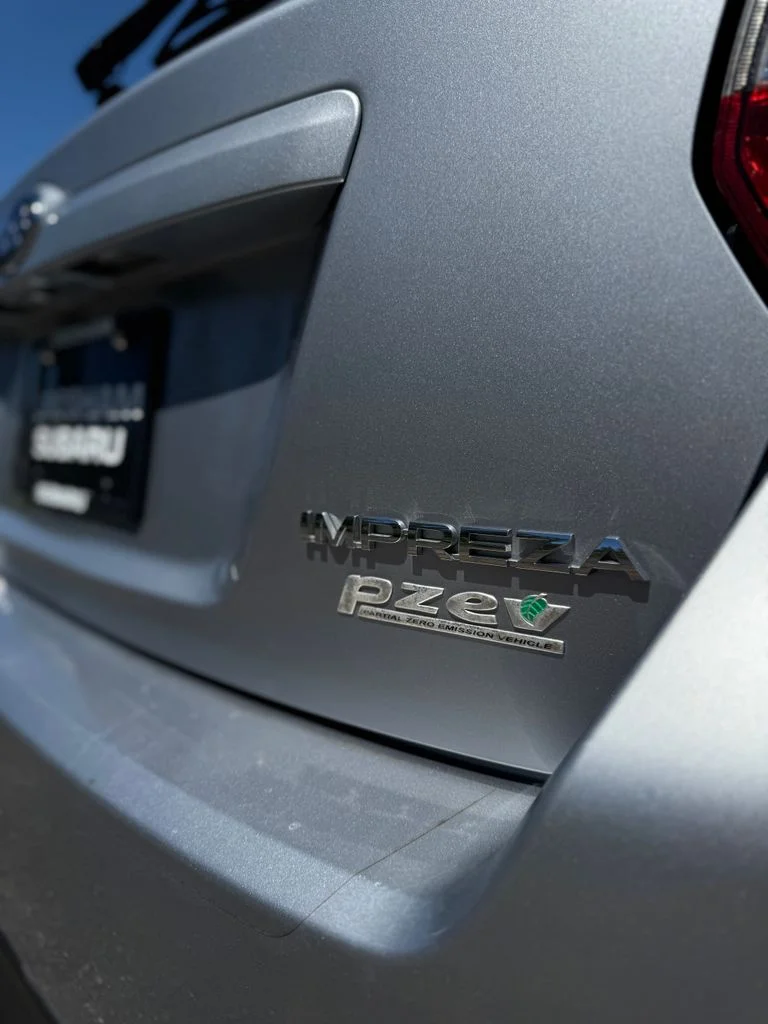 Used 2012 Ice Silver Metallic Subaru 2.0i Premium image 34