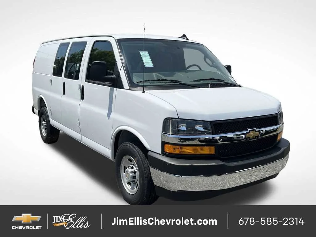 2025 Chevrolet Express 2500 Work Van HD's photo