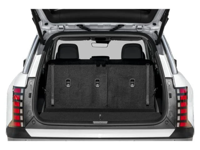 New 2026 Black Hyundai SEL Premium image 10