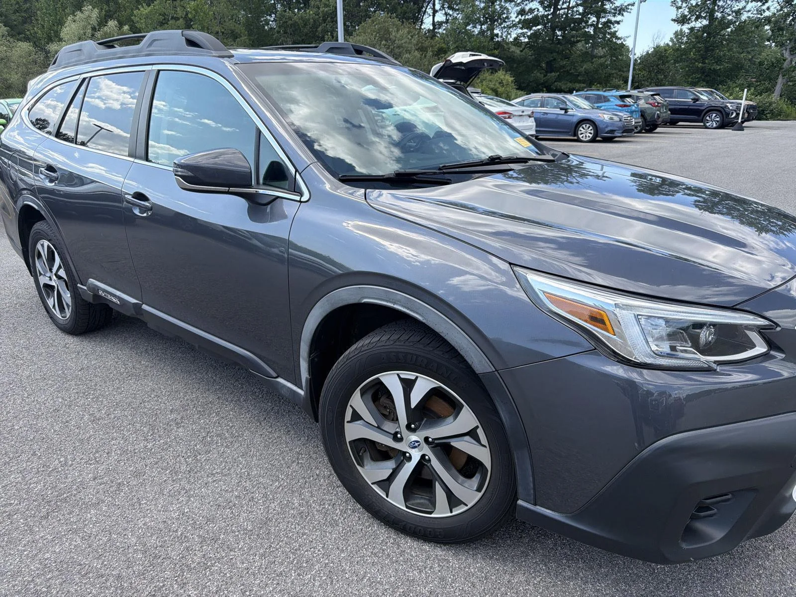 Used 2020 Magnetite Gray Metallic Subaru Limited image 9