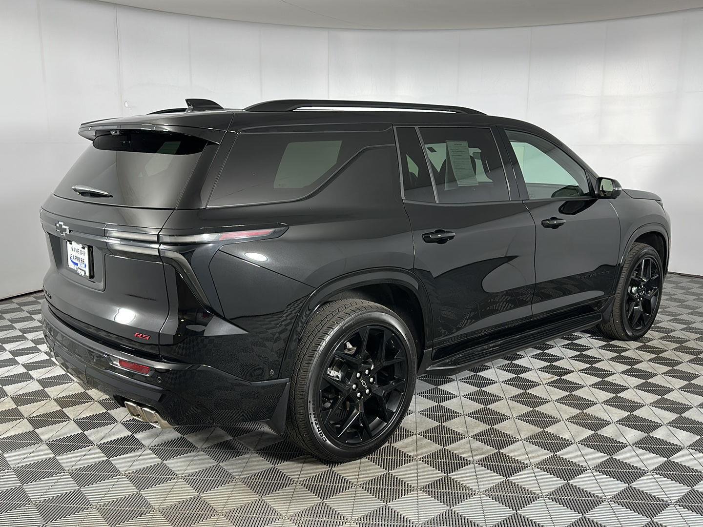 Used 2026 Mosaic Black Metallic Chevrolet AWD RS image 7