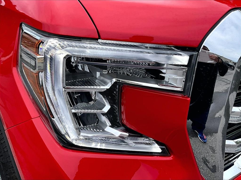Used 2022 Cardinal Red GMC SLE image 33