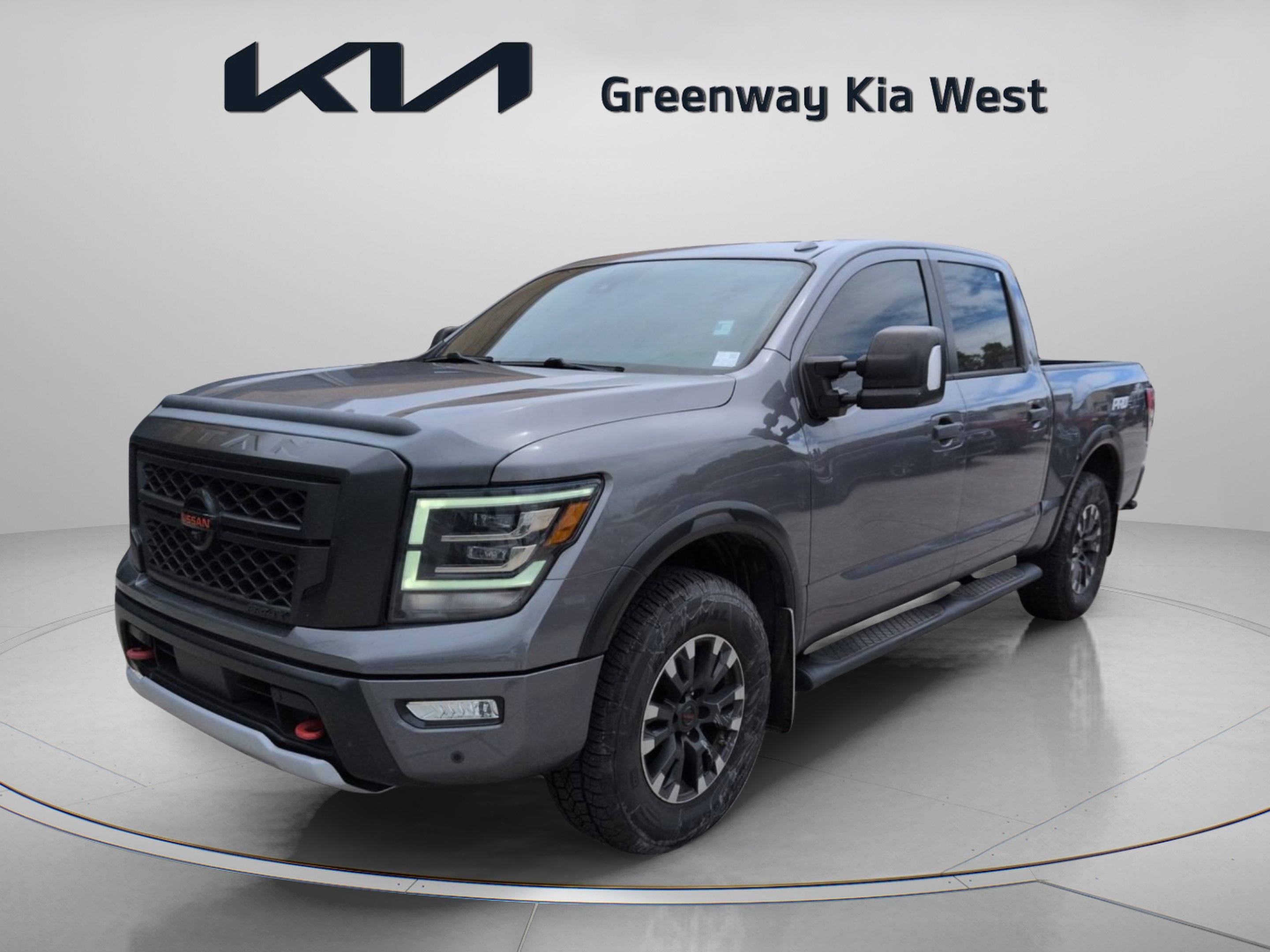 Used 2021 Gun Metallic Nissan PRO-4X image 4