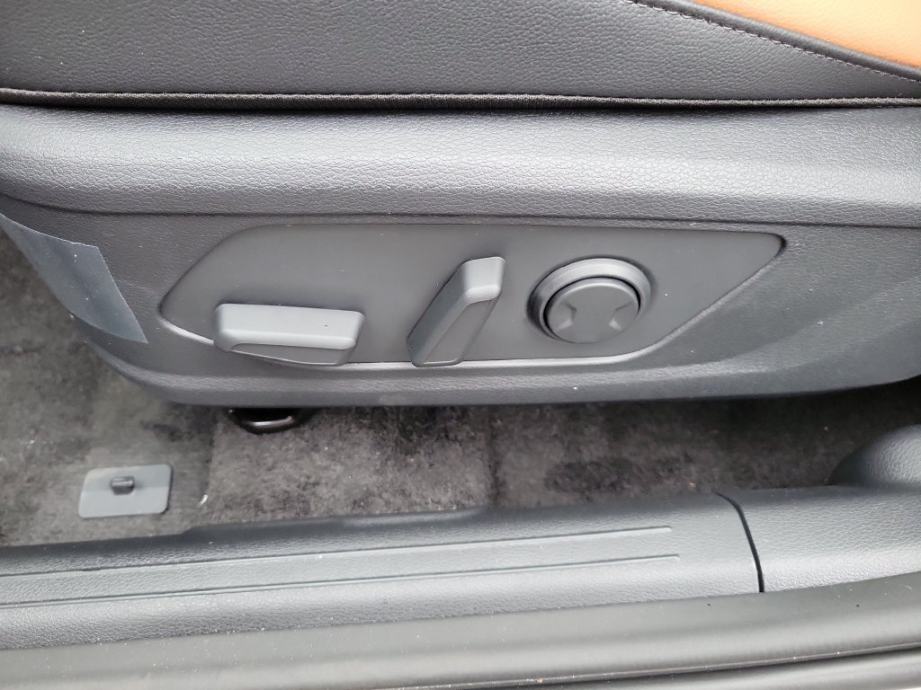 New 2027 Wolf Gray Kia X-Line image 25
