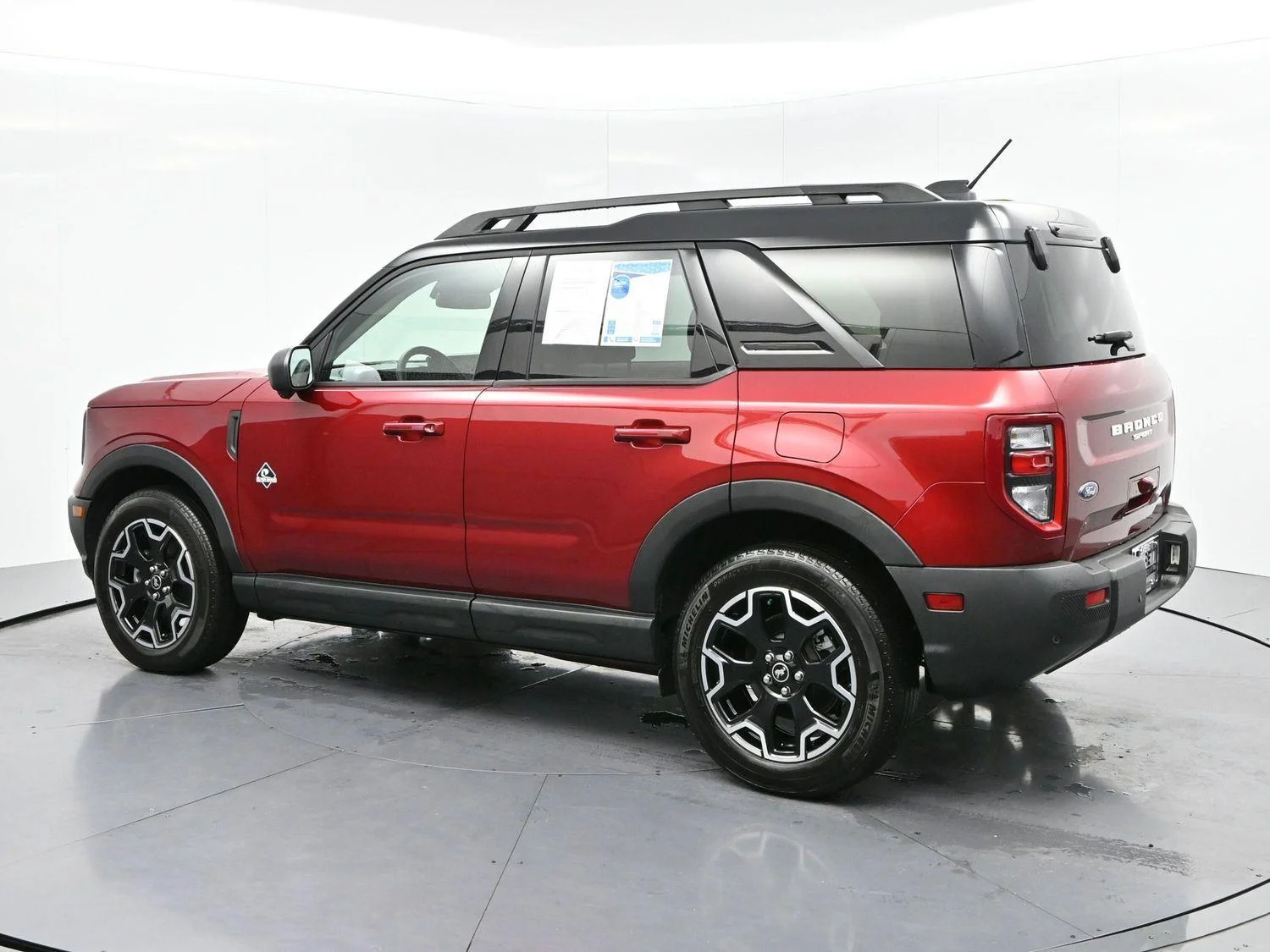 Used 2025 Ruby Red Metallic Tinted Clearcoat Ford Outer Banks image 5