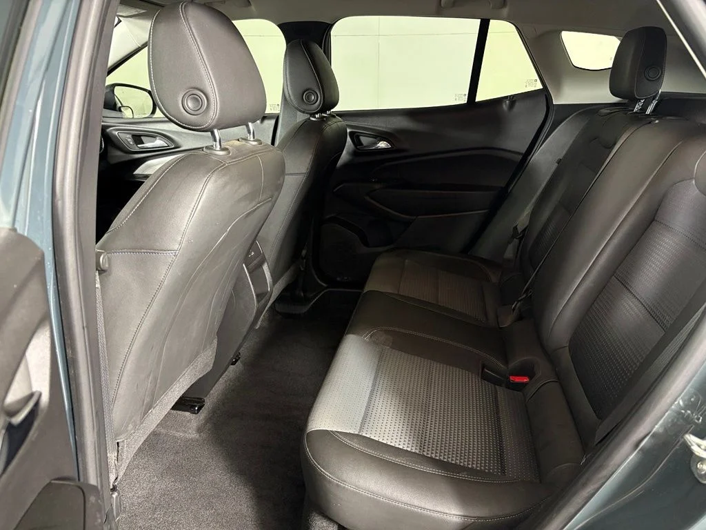 Used 2025 Gray Chevrolet LT image 35